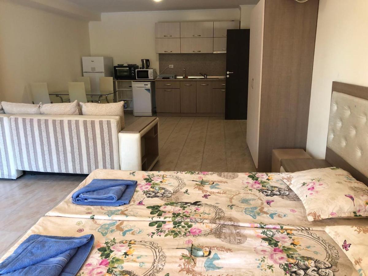 Andalusia Apartments Elenite Extérieur photo
